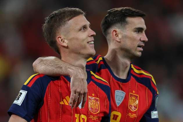 ESP: Spain a- Turkey. La Liga EA Sports. Date 6 Dani Olmo of Spain during the World Cup 2026 Qualifying match between Spain and Turkey played at La Cartuja Stadium on November 18, 2025 in Sevilla, Spain. kpng Copyright: xAntonioxPozox xPRESSINx AP_251118_SPA_TUR_002