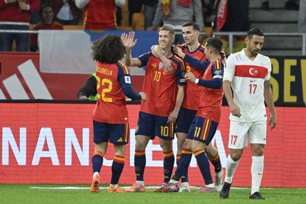 Spain v Turkiye - FIFA World Cup, WM, Weltmeisterschaft, Fussball 2026 Qualifier SEVILLE, SPAIN - NOVEMBER 18: Dani Olmo (10) of Spain celebrates a goal with teammates during the FIFA World Cup 2026 qualifier football match between Spain and Turkiye at Estadio de La Cartuja in Seville, Spain on November 18, 2025. Burak Akbulut Anadolu Seville Spain. Editorial use only. Please get in touch for any other usage.  Copyright: x2025xAnadoluxBurakxAkbulutx