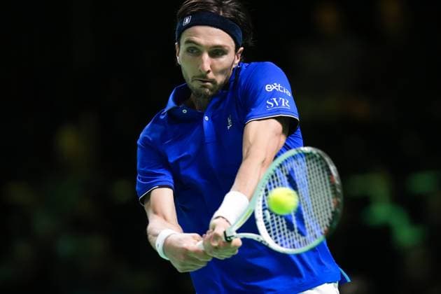 Arthur Rinderknech in action during Davis Cup Finals 2025 Quarterfinals match between Arthur Rinderknech (France) and Zizou Bergs (Belgium) at Bologna Fiere, Bologna, Italy - November 18, 2025. - Tennis.  Copyright: xMassimoxPaolone LaPressex
