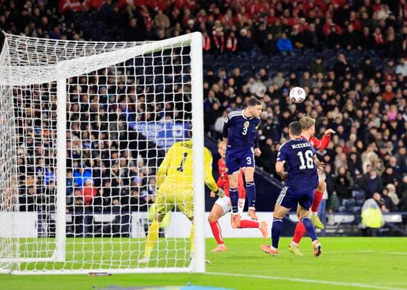 Scotland v Denmark 2026 FIFA World Cup, WM, Weltmeisterschaft, Fussball Qualifiers Andy Robertson of Scotland heads the ball clear during the 2026 FIFA World Cup Qualifiers Group C match at Hampden Park, Glasgow UK Newspapers OUT Copyright: xFredxPalmerx FIL-22515-0013