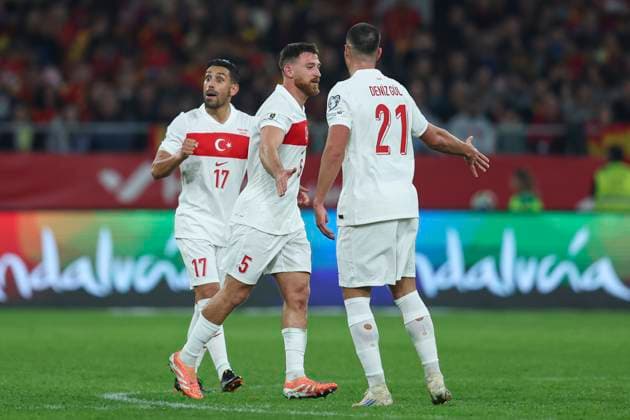 ESP: Spain - Turkey. La Liga EA Sports. Date 6 Salih Ozcan of Turkey during the World Cup 2026 Qualifying match between Spain and Turkey played at La Cartuja Stadium on November 18, 2025 in Sevilla, Spain. kpng Copyright: xAntonioxPozox xPRESSINx AP_251118_SPA_TUR_032