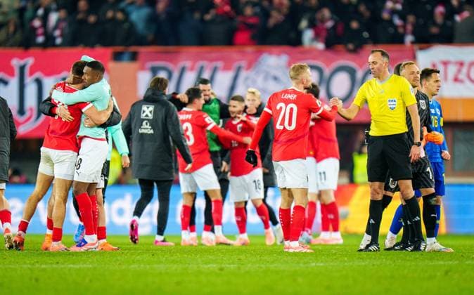 SOCCER - FIFA WC quali, AUT vs BIH VIENNA,AUSTRIA,18.NOV.25 - FIFA World Cup, WM, Weltmeisterschaft, Fussball 2026, European Qualifiers, group stage, OEFB international match, Länderspiel, Nationalmannschaft Austria vs Bosnia and Herzegovina. Image shows the rejoicing of AUT. GEPAxpictures xEdgarxEisner