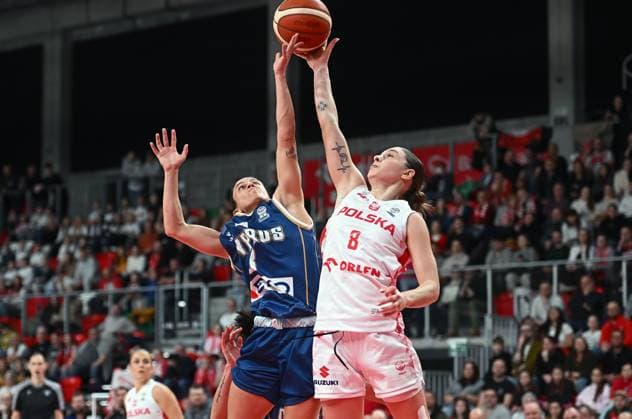 Basketball, Frauen EM Quali, Polen - Zypern 2025.11.18 Sosnowiec Koszykowka Kwalifikacje do Mistrzostw Europy 2027 Polska - Cypr N z Marissa Pangalos Aleksandra Mielnicka Foto Norbert Barczyk PressFocus 2025.11.18 Sosnowiec Basketball FIBA Womens EuroBasket 2027 Poland - Cyprus Marissa Pangalos Aleksandra Mielnicka Credit: Norbert Barczyk PressFocus NEWSPIX.PL --- newspix.pl POLAND OUT! 