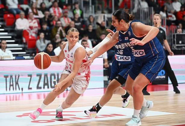 Basketball, Frauen EM Quali, Polen - Zypern 2025.11.18 Sosnowiec Koszykowka Kwalifikacje do Mistrzostw Europy 2027 Polska - Cypr N z Aleksandra Wojtala Eleni Pilakouta Foto Norbert Barczyk PressFocus 2025.11.18 Sosnowiec Basketball FIBA Womens EuroBasket 2027 Poland - Cyprus Aleksandra Wojtala Eleni Pilakouta Credit: Norbert Barczyk PressFocus NEWSPIX.PL --- newspix.pl POLAND OUT! 