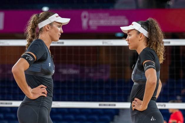 RECORD DATE NOT STATED Beach volleyball, Beachvolleyball World Championships Adelaide, Australia 18.11.2025 ADELAIDE, AUSTRALIA - NOVEMBER 18: Anouk Verge-Depre (Player 1 - SUI), Zoe Verge-Depre (Player 2 - SUI) during the Beach Volleyball World Championships at Adelaide on November 18, 2025 in Adelaide, Australia. Copyright: xBEAUTIFULxSPORTS PeterxWeberx