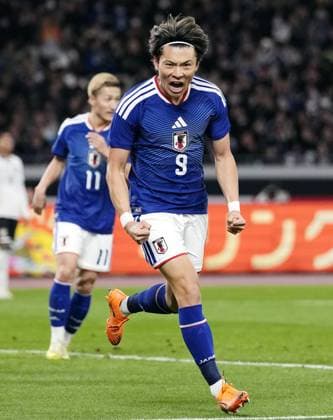 Football: Japan vs. Bolivia friendly Shuto Machino (9) of Japan shouts after scoring the team s second goal during the second half of an International Friendly, Länderspiel, Nationalmannschaft against Bolivia at the National Stadium in Tokyo on Nov. 18, 2025.  A14AA0005044133P
