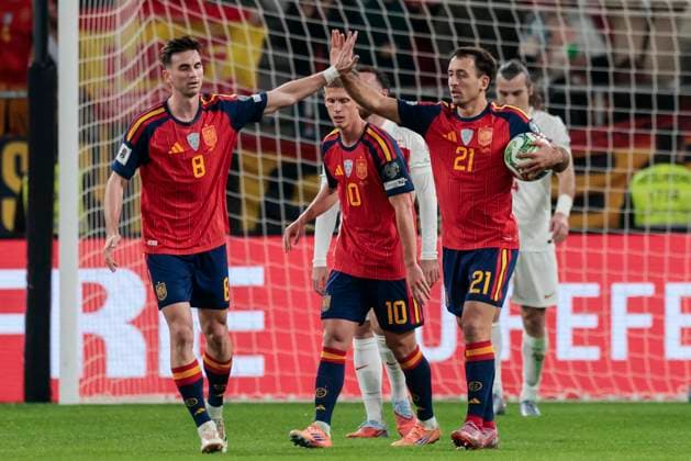 Spain v Turkiye - FIFA World Cup, WM, Weltmeisterschaft, Fussball 2026 Qualifier Mikel Otarzabal of Spain celebrates a goal during the FIFA World Cup 2026 Qualifier match between Spain and Turkiye at La Cartuja Stadium in Seville, Spain, on November 18, 2025. Seville Spain  Copyright: xJosexLuisxContrerasx originalFilename:joseluiscontreras-spainvtu251118_npxmZ.jpg