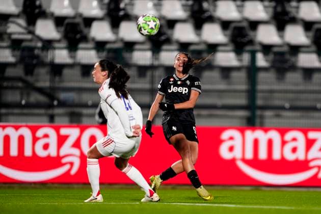 Juventus women Chiara Beccari scoring the 1-0 goal for his team during the UEFA Women s Champions League soccer match between Juventus Women and OL Lyonnes at the Stadium Comunale Vittorio Pozzo La Marmora in Biella, north west Italy - Day 4 - November 19, 2025. - Soccer.  Copyright: xFabioxFerrari LaPressex