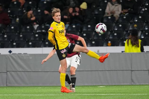 Schweiz: UEFA Women s Europa Cup 2025 26 1 8 final, BSC YB Frauen vs AC Sparta Praha - Stadion Wankdorf, Bern: Bianca Dysli (23 YB Frauen) in der Verteidigung Bern Stadion Wankdorf Bern Schweiz Copyright: xKjetilxWaberx
