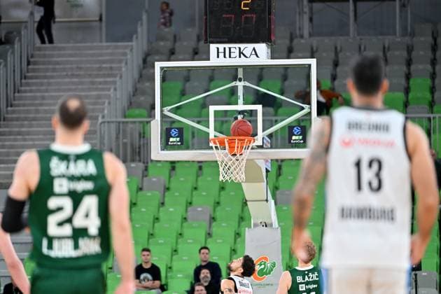 Ljubljana, Slovenia, November 19 2025, during the BKT EuroCup basketball match between Cedevita Olimpija (Slovenia) and Veolia Towers (Germany) at Arena Stozice, Ljubljana, Slovenia. (Photo by Igor Kupljenik Sports Press Photo) Copyright: xIgorxKupljenikx xSPPx Sportspressphoto_SPR63670