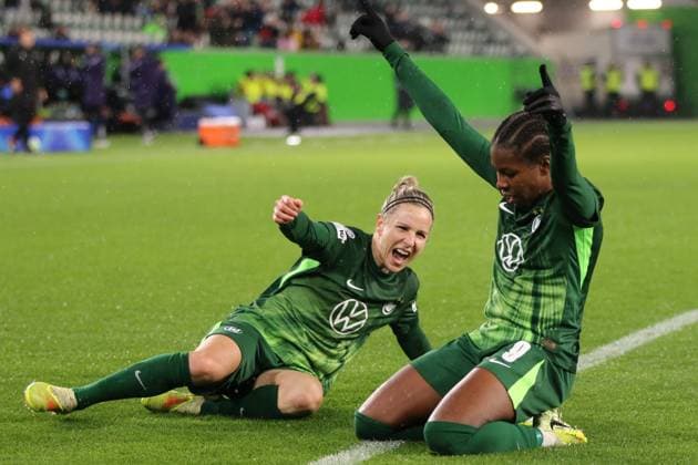 19.11.2025 Fußball Frauen 2025 2026 UEFA Women s Champions League 4. Spieltag VfL Wolfsburg - Manchester United, ManU Volkswagen Arena Wolfsburg Lineth Beerensteyn (Wolfsburg, 9) bei ihrem Torjubel nach dem 4:2. Wolfsburg Niedersachsen Deutschland