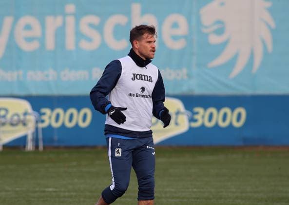 Fussball, Herren, 3.Liga, Saison 2025 2026, TSV 1860 München, Training Florian Niederlechner (TSV 1860 München) Kopf, Oberkörper