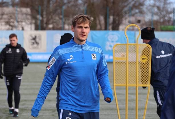 Fussball, Herren, 3.Liga, Saison 2025 2026, TSV 1860 München, Training Max Christiansen (TSV 1860 München) Kopf, Oberkörper
