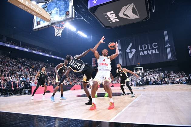 BASKET BALL : LDLC ASVEL vs AS Monaco - Turkish Airlines Euroligue - LDLC ARENA venue - Decines - 19 11 2025 Action during the Turkish Airlines Euroleague match between LDLC ASVEL and AS Monaco at the LDLC ARENA venue in Decines, France on November 19th 2025  Copyright: xCYRILxALISTERxLESTAGEx