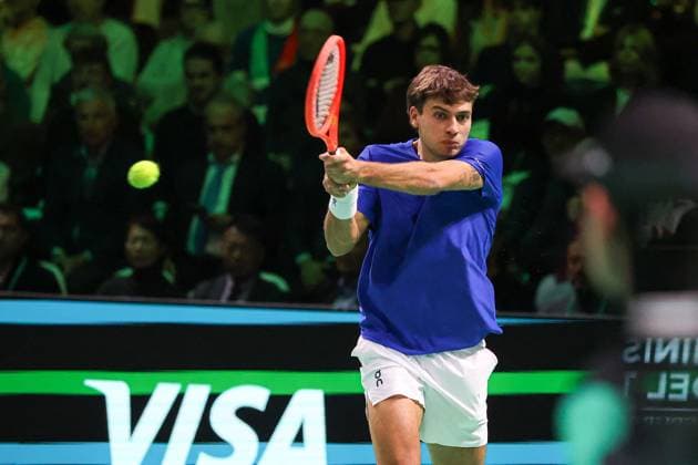TENNIS - Internazionali di Tennis - Davis Cup - Final Eight Flavio Cobolli (ITA) during Davis Cup - Final Eight, International Tennis match in Bologna, Italy, November 19 2025 Bologna Italy  Copyright: xIPAxSport ABACAx