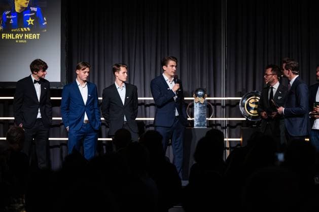 251119 Sirius Finlay Neat, Halmstads Hjalmar Aberg, Brommapojkarnas Oskar Jarde och GIF Sundsvalls malvakt Jakob Jäger Röding tar emot pris för arets Unicoach-spelare under Allsvenskans Stora Pris den 19 november 2025 i Stockholm. Copyright: EMMAxWALLSKOG BB251119EW084
