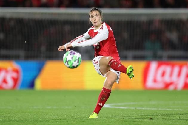 Arsenal v Real Madrid Women 19 November 2025, Boreham Wood - UEFA Women™s Champions League - Arsenal v Real Madrid Women - Lotte Wubben-Moy of Arsenal - Photo: Charlotte Wilson Offside. Boreham Wood UK Copyright: xCharlottexWilsonx xOffsidexOffside