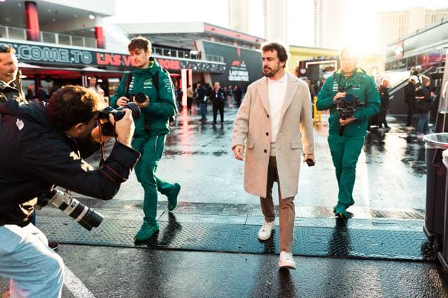 F1 - LAS VEGAS GRAND PRIX 2025 ALONSO Fernando (spa), Aston Martin F1 Team AMR25, portrait during the 2025 Formula 1 Las Vegas Grand Prix, 22th round of the 2025 FIA Formula One World Championship, WM, Weltmeisterschaft from November 21 to 23, 2025 on the Las Vegas Strip Circuit, in Paradise, Nevada, United States of America -  Copyright: xJoaoxFilipex