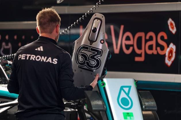 FORMULE 1 : Grand prix de Las vegas - 20 11 2025 63 Georges Russell (GBR) Mercedes AMG Petronas F1 Team (DEU) Mercedes-AMG W16 E Mercedes during the 2025 Formula One Las Vegas Grand Prix, 22th round of the 2025 Formula 1 World Championship, WM, Weltmeisterschaft taking place from November 20 to 22, 2025 on the Las Vegas Strip circuit (USA) LAS VEGASUnited States  Copyright: xMPSxAGENCYx