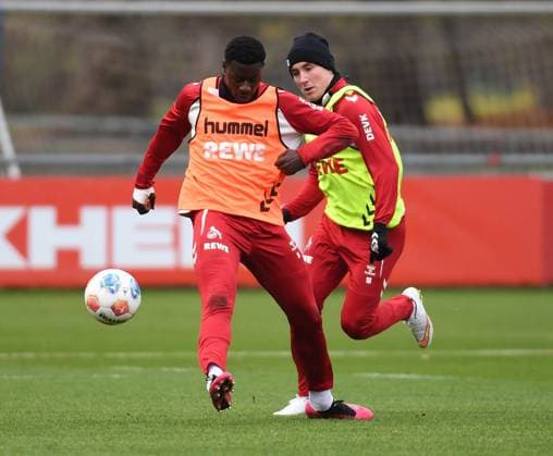 20.11.2025, xophax, Fussball 1.Bundesliga Saison 2025 2026 1.FC Köln Training Ragnar Ache ( 1.FC Köln ) , links und Isak Johannesson ( 1.FC Köln ) Leverkusen
