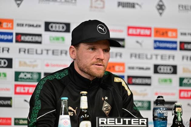 20.11.2025; Moenchengladbach; Fussball, Herren, Saison 2025 2026, Pressekonferenz Borussia Moenchengladbach vor Heidenheim und Vertragsverlaengerung Eugen Polanski Eugen Polanski (Cheftrainer Gladbach) DFL regulations prohibit any use of photographs as image sequences and or quasi-video. Borussia-Park NRW Deutschland