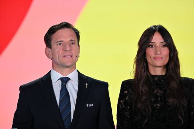 2026 FIFA World Cup, WM, Weltmeisterschaft, Fussball Play-Off Tournament draw ZURICH, SWITZERLAND - NOVEMBER 20: Swiss actress Melanie Winiger (R) during the 2026 FIFA World Cup Play-Off Tournament draw at the FIFA s Home of Football in Zurich, Switzerland on November 20, 2025. Mustafa Yalcin Anadolu Zurich Switzerland. Editorial use only. Please get in touch for any other usage.  Copyright: x2025xAnadoluxMustafaxYalcinx