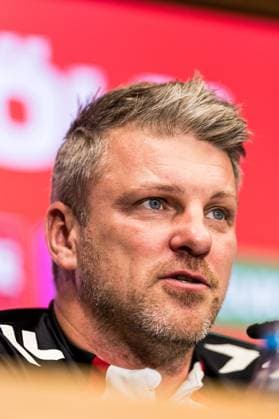 1. Fussball Bundesliga: 1. FC Köln Pressekonferenz; 20.11.2025 Lukas Kwasniok (Trainer 1. FC Köln) 1. Fussball Bundesliga: Pressekonferenz 1. FC Köln vor dem Heimspiel gegen Eintracht Frankfurt; Köln, RheinEnergieStadion, 20.11.2025 Copyright: xBEAUTIFULxSPORTS Wunderlx