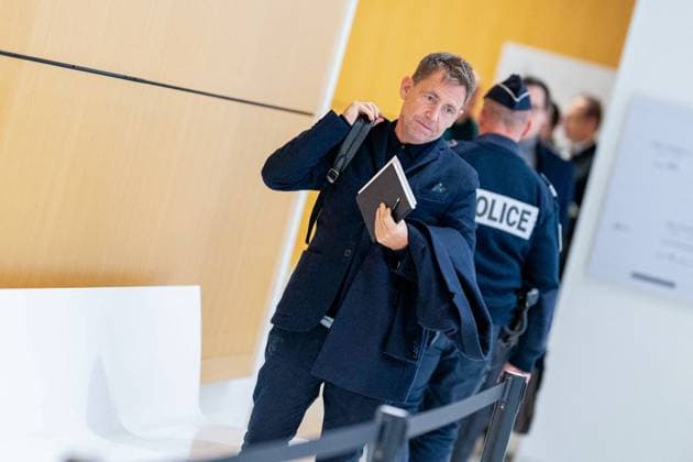 Daniel Riolo - Arrivées au tribunal correctionnel de Paris en marge du procès en diffamation entre Didier Deschamps et Daniel Riolo. Le procès en diffamation opposant Didier Deschamps à Daniel Riolo s’est ouvert le 20 novembre 2025 devant la XVIIe chambre du tribunal correctionnel de Paris : Didier Deschamps reproche à Daniel Riolo d’avoir qualifié de « menteur » à propos de la blessure de Karim Benzema lors de la coupe du monde de football en 2022. France, le 20 novembre 2025. Pierre Perusseau Bestimage Arrivals at the Paris Criminal Court on the sidelines of the defamation trial between Didier Deschamps and Daniel Riolo. The defamation trial between Didier Deschamps and Daniel Riolo opened on November 20, 2025, before the 17th chamber of the Paris Criminal Court. Didier Deschamps accuses Daniel Riolo of having called him a liar regarding Karim Benzema s injury during the 2022 FIFA World Cup, WM, Weltmeisterschaft, Fussball France, November 20, 2025. Paris France  Copyright: xPierrexPerusseaux xBestimagexPierrexPerusseaux xBestimagex