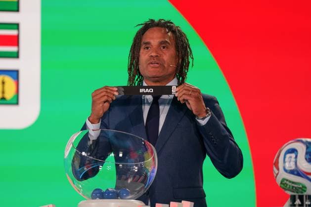 Fussball: FIFA WM-Qualifikation Europa 2025 26 Playoff-Auslosung Home of FIFA (Zürich, Schweiz): Christian Karembeu (FIFA Legende) zieht Irak Iraq Copyright: xJOERANxSTEINSIEKx