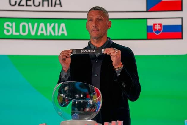 Fussball: FIFA WM-Qualifikation Europa 2025 26 Playoff-Auslosung Home of FIFA (Zürich, Schweiz): Marco Materazzi (FIFA Legende) zieht Slovakia Slowakei Copyright: xJOERANxSTEINSIEKx