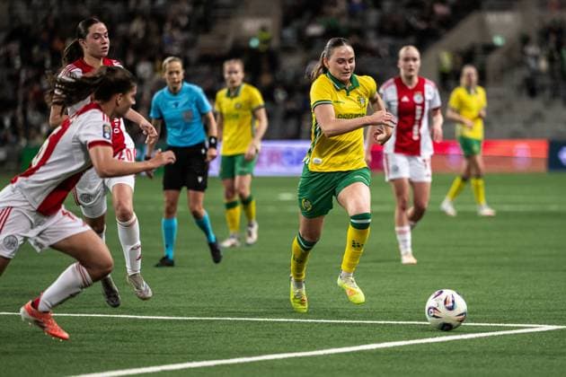 251120 Vilde Hasund of Hammarby during the UEFA Women s Europa Cup football match between Hammarby and Ajax on November 20, 2025 in Stockholm. Photo: Emma Wallskog BILDBYRAN COP 320 EW0590 fotboll football soccer fotball europa cup hammarby ajax uefa womens europa cup dam bbeng Copyright: EMMAxWALLSKOG BB251120EW040
