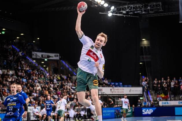 Florian Kranzmann (TSV GWD Minden, 05) - Sprung in den Kreis GER, TVB 1898 Stuttgart - TSV GWD Minden, DAIKIN HBL, Handball, Bundesliga, 13. Spieltag, Spielzeit 2025 2026, 20.11.2025 GER, TVB 1898 Stuttgart - TSV GWD Minden, DAIKIN HBL, Handball, Bundesliga, 13. Spieltag, Spielzeit 2025 2026, 20.11.2025 Stuttgart Copyright: xSandyxDinkelackerx EP_SDR