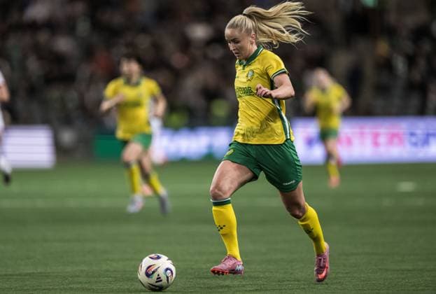 251120 Anna Josendal of Hammarby during the UEFA Women s Europa Cup football match between Hammarby and Ajax on November 20, 2025 in Stockholm. Photo: Emma Wallskog BILDBYRAN COP 320 EW0590 fotboll football soccer fotball europa cup hammarby ajax uefa womens europa cup dam bbeng Copyright: EMMAxWALLSKOG BB251120EW045