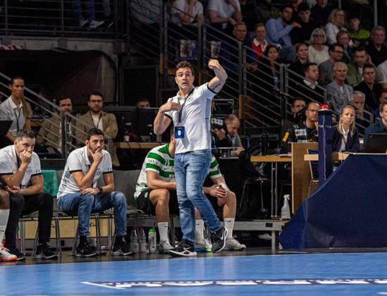 Handball, Herren, Saison 2025 2026, Champions League (Gruppe A, 8. Spieltag), Füchse Berlin - Sporting CP, Trainer Ricardo Costa (Sporting), 20.11.2025, Copyright: xSebastianxRäppold MatthiasxKochx