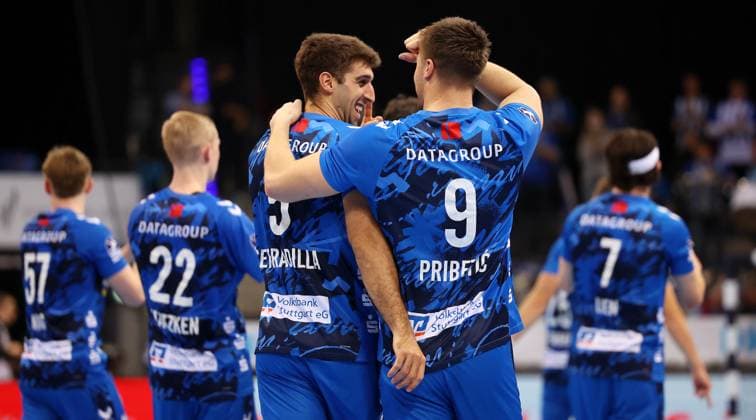 BAU 20.11.2025 Stuttgart Handball TVB Stuttgart vs. GWD Minden, v.l. Antonio Serradilla, Gianfranco Pribetic (TVB)