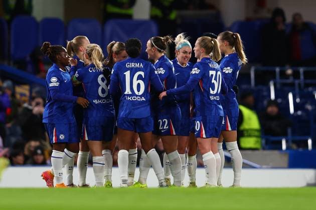 London, England, 20th November 2025. Ellie Carpenter (3rd R) of Chelsea celebrates after scoring the opening goal during the Chelsea Women vs Barcelona Women UEFA Womens Champions League match at Stamford Bridge, London. Picture credit should read: Paul Terry Sportimage EDITORIAL USE ONLY. No use with unauthorised audio, video, data, fixture lists, club league logos or live services. Online in-match use limited to 120 images, no video emulation. No use in betting, games or single club league player publications. SPI_018_PT_Chelsea_w_Barcelona_w SPI-4300-0018