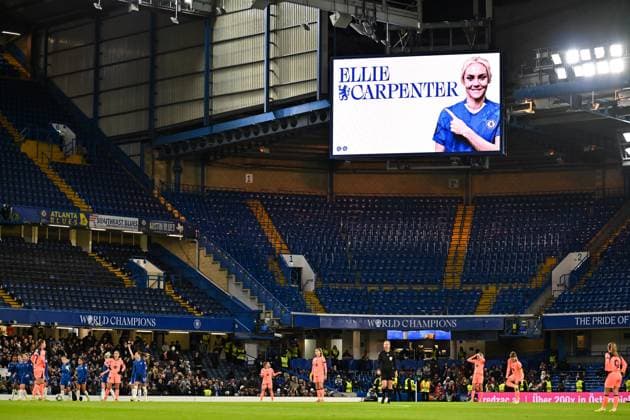 Ellie Carpenter (2 Chelsea) score first goal during the UEFA Women s Champions League match between Chelsea FC and FC Barcelona, Barca at Stamford Bridge on November 20th, 2025 in London, England. Copyright: xYaroslavxDunkax xSPPx Sportspressphoto_SPR64214
