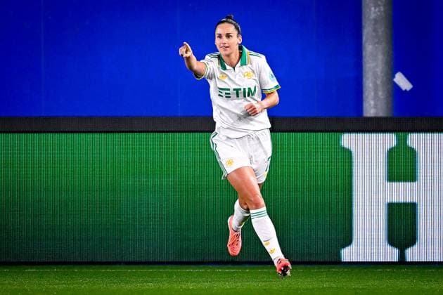 OH Leuven v AS Roma - UEFA Women s Champions League LEUVEN, BELGIUM - NOVEMBER 20 : Viens Evelyne forward of AS Roma celebrates after scoring a goal to make it 0-1 during the UEFA Women s Champions League 2025 26 League Phase MD4 match between OH Leuven and AS Roma on November 20, 2025 in Leuven, Belgium, 20 11 2025  Copyright: xTomasxSiskx