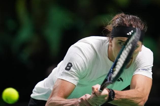 Alexander Zverev in action during the Davis Cup Finals 2025 Quarterfinals match between Francisco Cerundolo (Argentina) and Alexander Zverev (Germany) at Bologna Fiere, Bologna, Italy - November 20, 2025. - Tennis.  Copyright: xMassimoxPaolone LaPressex