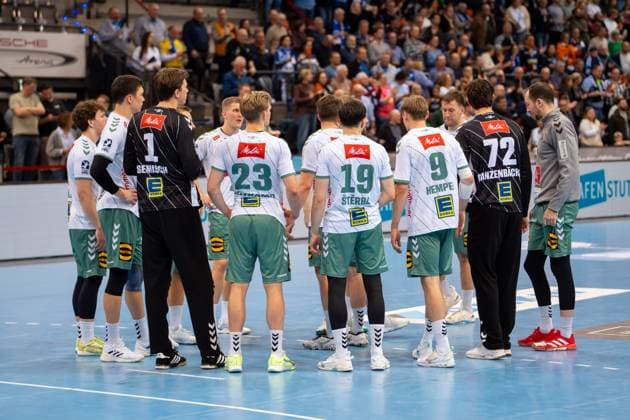 Handball I Herren I Saison 2025-2026 I Bundesliga I 13. Spieltag I TVB Stuttgart - GWD Minden I 20.11.2025 Enttäuschung bei Minden nach der Niederlage Stuttgart Porsche Arena Baden-Württemberg Deutschland Copyright: xLobeca MaxxPetershansx