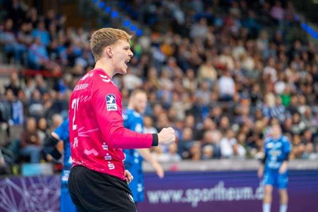 Handball I Herren I Saison 2025-2026 I Bundesliga I 13. Spieltag I TVB Stuttgart - GWD Minden I 20.11.2025 Jorick Pol (21, TVB Stuttgart) jubelt Stuttgart Porsche Arena Baden-Württemberg Deutschland Copyright: xLobeca MaxxPetershansx