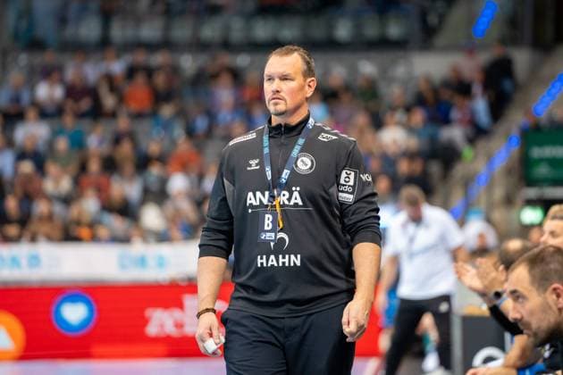 Handball I Herren I Saison 2025-2026 I Bundesliga I 13. Spieltag I TVB Stuttgart - GWD Minden I 20.11.2025 Trainer Misha Kaufmann (TVB Stuttgart) Stuttgart Porsche Arena Baden-Württemberg Deutschland Copyright: xLobeca MaxxPetershansx