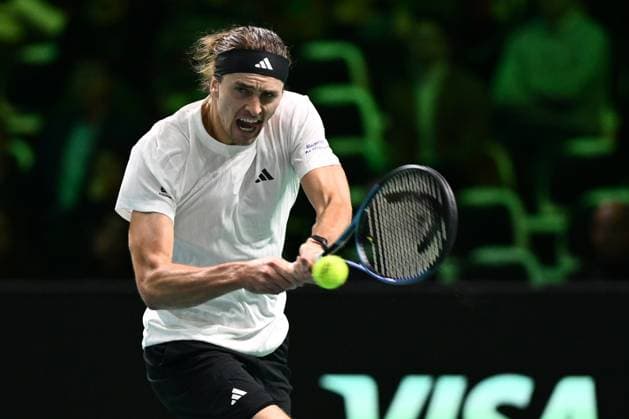 Alexander Zverev of Germany in action during the Davis Cup Quarter-Final match between Francisco Cerundolo of Argentina and Alexander Zverev of Germany at Supertennis Arena - Bolognafiere on November 20, 2025 in Bologna, Italy  Copyright: xDomenicoxCippitelli IPAxSportx xipa-agency.netx xx IPA_68189342 IPA_Agency_IPA68189342