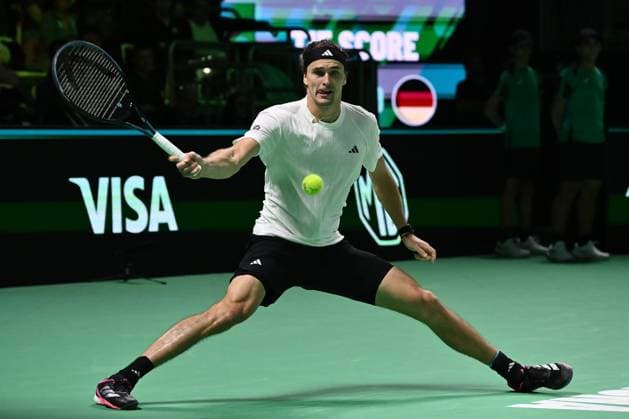 Alexander Zverev of Germany in action during the Davis Cup Quarter-Final match between Francisco Cerundolo of Argentina and Alexander Zverev of Germany at Supertennis Arena - Bolognafiere on November 20, 2025 in Bologna, Italy  Copyright: xDomenicoxCippitelli IPAxSportx xipa-agency.netx xx IPA_68189471 IPA_Agency_IPA68189471