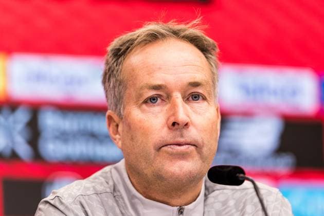 1. Fußball-Bundesliga: Pressekonferenz Bayer 04 Leverkusen; 21.11.2025 Kasper Hjulmand (Cheftrainer Bayer 04 Leverkusen) 1. Fußball Bundesliga: Pressekonferenz Bayer 04 Leverkusen vor dem Bundesligaspiel gegen den VfL Wolfsburg, Leverkusen, BayArena am 21.11.2025 Copyright: xBEAUTIFULxSPORTS Wunderlx