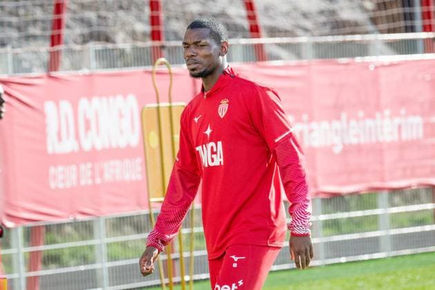 Paul Pogba During AS Monaco Training - La Turbie Paul Pogba seen during training before the McDonald ligue 1 match versus Stade Rennais taking place in Rennes on Saturday 22 of November, in AS Monaco training center in La Turbie, France on november 21, 2025. Photo by Laurent Coust ABACAPRESS.COM La Turbie France  Copyright: xCoustxLaurent ABACAx