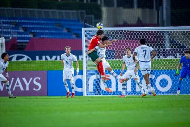 Fussball FIFA WM U17, U 17 U 17 Weltmeisterschaft Katar 2025, Portugal vs Schweiz - Viertelfinale: Torraum-Szene Copyright: xRedhaxHosnixSegganix