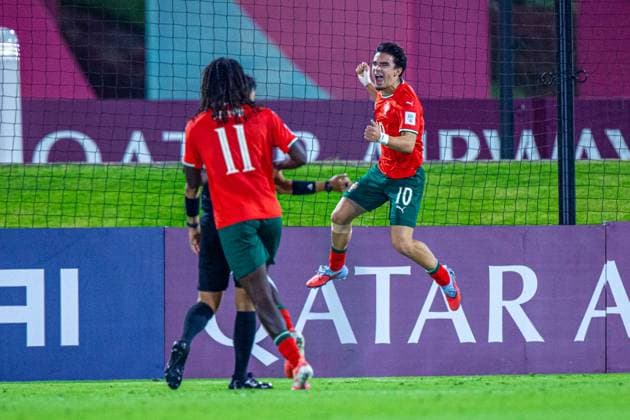 Fussball FIFA WM U17, U 17 U 17 Weltmeisterschaft Katar 2025, Portugal vs Schweiz - Viertelfinale: Tor und Torjubel zum 1:0 durch Mateus Mide (Portugal, 10) Freude, Emotionen, Jubel Copyright: xRedhaxHosnixSegganix