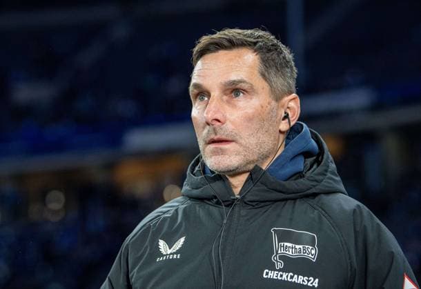 Fussball, Herren, Saison 2025 2026, 2. Bundesliga (13. Spieltag), Hertha BSC - Eintracht Braunschweig, Trainer Stefan Leitl (Hertha BSC), 21.11. 2025,