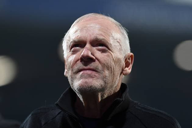 Tiger Hermann Gerland schaut waehrend des Spiels der 2. Bundesliga zwischen VfL Bochum und Dynamo Dresden, Vonovia Ruhrstadion am 21. November 2025 in Bochum, Deutschland. (Foto von Ralf Treese DeFodi Images) +++ Tiger Hermann Gerland looks on during the 2. Bundesliga match between VfL Bochum and Dynamo Dresden at Vonovia Ruhrstadion on November 21, 2025 in Bochum, Germany. (Photo by Ralf Treese DeFodi Images) (Photo by Ralf Treese DeFodi Images)